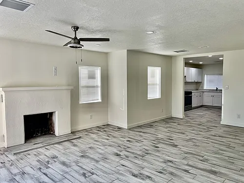Floor plan 4301 Mesa Grande SE - C