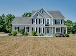 85 Arbor Xing, East Lyme, CT 06333