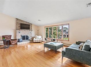 3933 Post Rd, Warwick, RI 02886