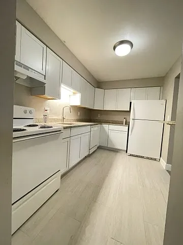 23777 Village House Dr S — Photo 10