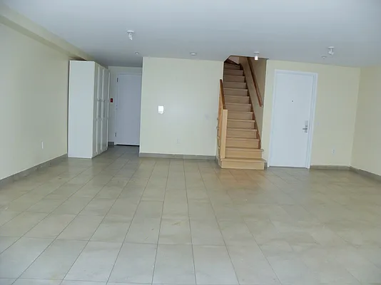 Rented by Evergreen Apartments BK | media 6