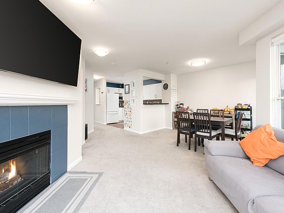 3rd image of 8880 Jones Rd #304