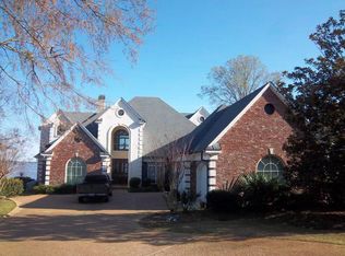 109 Overlook Pl, Ridgeland, MS 39157