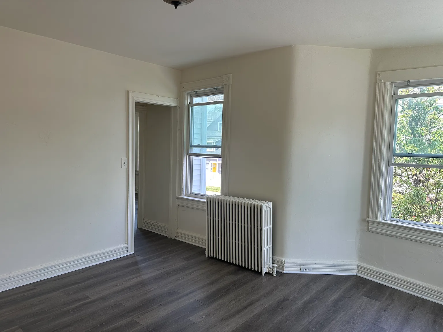 1 bed, 867 sqft, $1,950 — Photo 4
