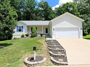 5758 Dogwood Dr, High Ridge, MO 63049