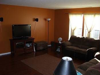 5th image of 8438 Dahlgren Ln