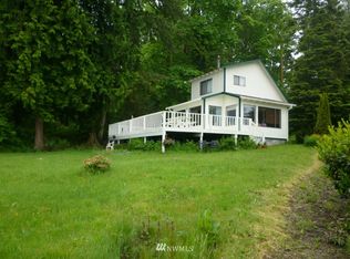 3479 E Camano Dr, Camano Island, WA