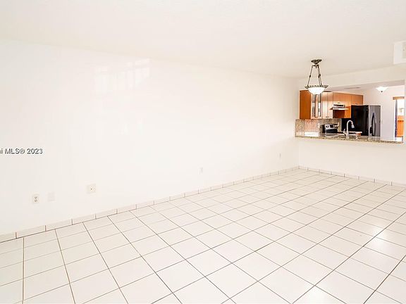 3rd image of 1291 W 51st Pl #A-6