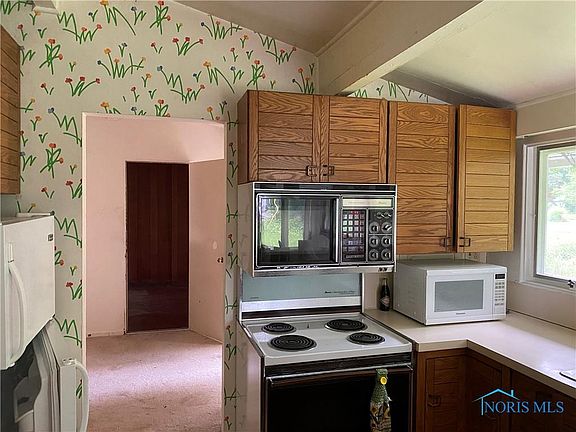 5th image of 3346 Queenswood Blvd