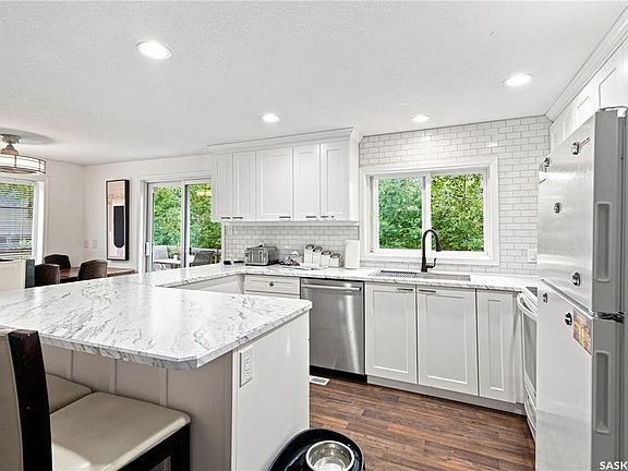4th image of 206 Albert STREET