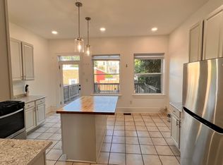 119 10th St NE, Washington, DC 20002