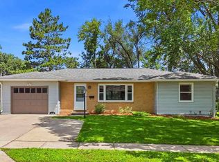 1016 Tower Ct, Iowa City, IA 52246