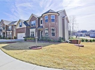 937 Pont Du Gard Ct, Buford, GA 30518