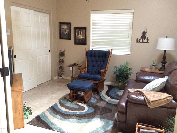 5th image of 769 Malibu Cir