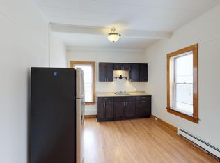 112 S Main St APT 1, White River Junction, VT 05001