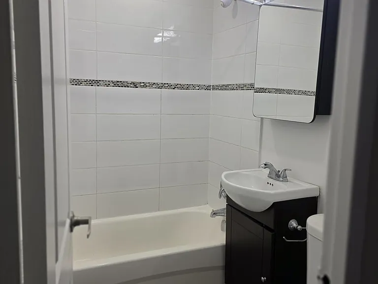 1305 Wilson Ave S #204 — Photo 11