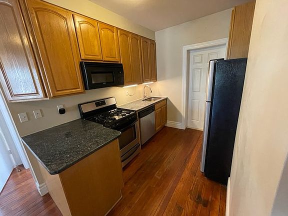 2nd image of 3090 41st St #3