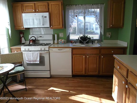 4th image of 1156A Thornbury Lane