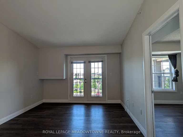 1350 Main St E #404 — Photo 13