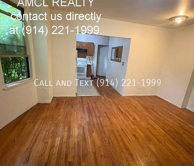 10 Mooney Pl — Photo 2
