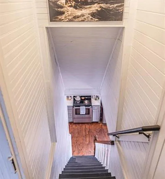 560 E New England Ave — Photo 16
