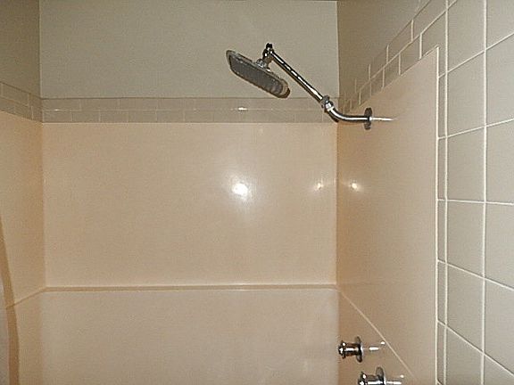 4th image of 4712 Broadway Cir