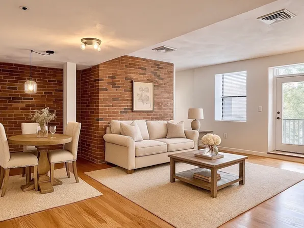 155 Kendrick Ave APT 306, Quincy, MA 02169