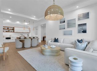 201 8th St SUITE 208, Naples, FL 34102