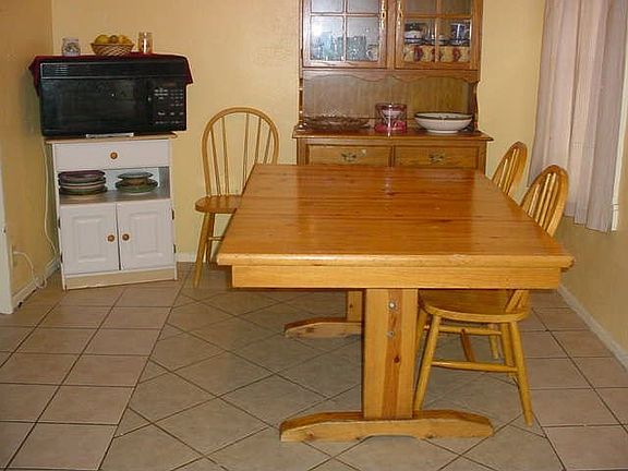 Easy to Clean Eating Area