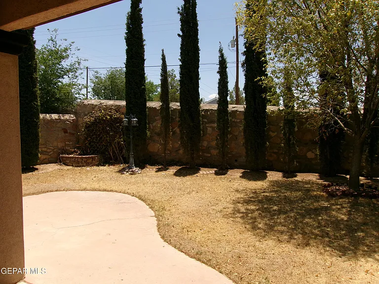 304 Alex Nicholas Ct — Photo 17