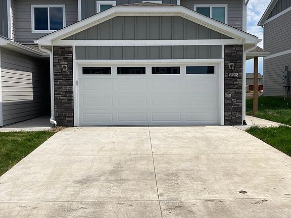 2nd image of 229 NW Greenwood Pl