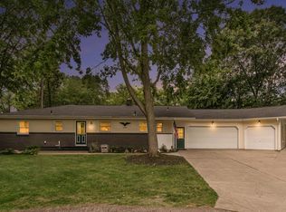 4839 Rockhill Ct NE, Grand Rapids, MI 49525