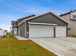 6349 83rd Ave S, Horace, ND 58047