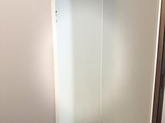 4th image of 2239 Oregon Ave #2F