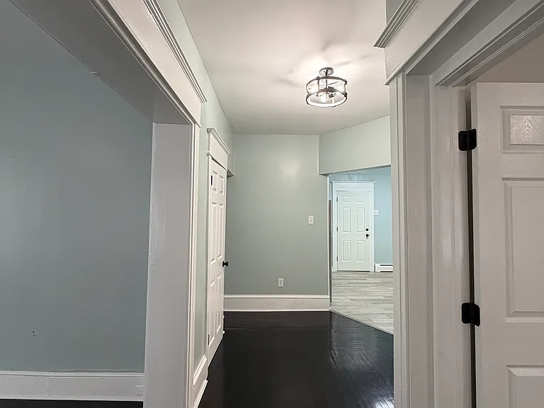 250 S Main St #1 — Photo 7