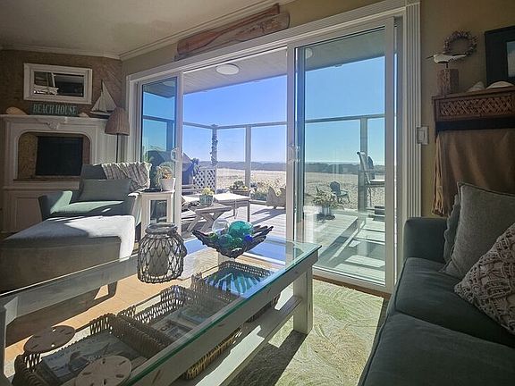 3rd image of 73A Surfside Ave