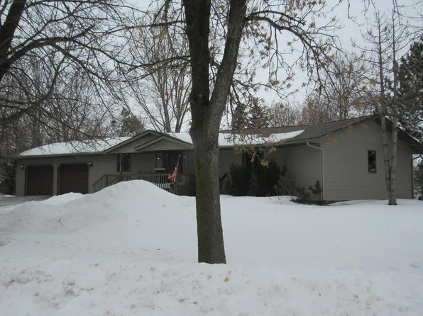 212 13th St, Heron Lake, MN 56137