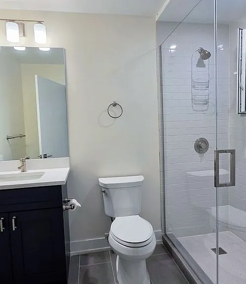2230 W Wilson Ave — Photo 26