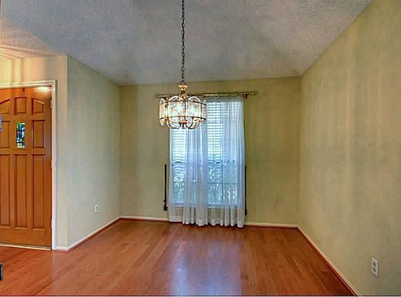 3rd image of 2906 Princewood Dr