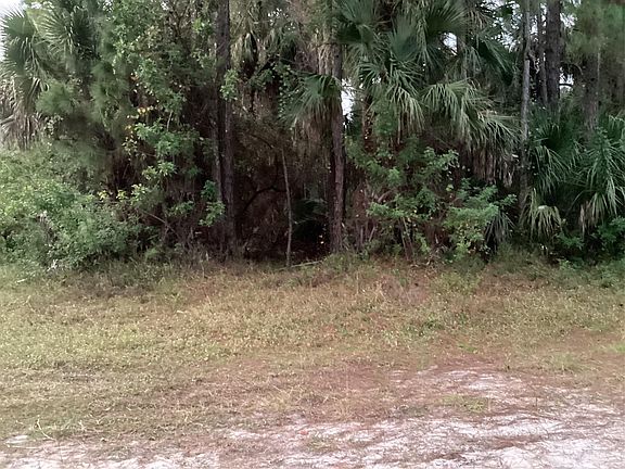 4th image of 3283 SE Halsey Avenue