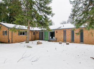 1273 Shevchenko Dr, Ann Arbor, MI 48103