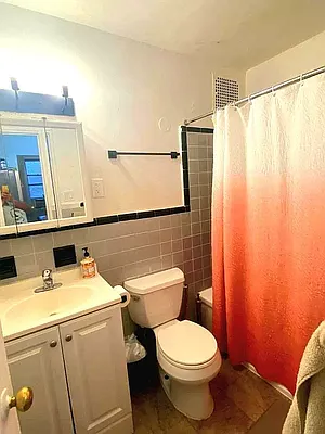 Rented by TriBro NYC LLC | media 24