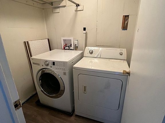 2nd image of 375 Grove St APT 2