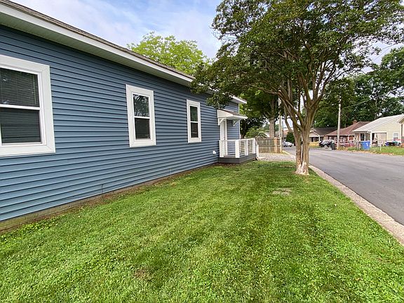 2nd image of 219 Institute Ave