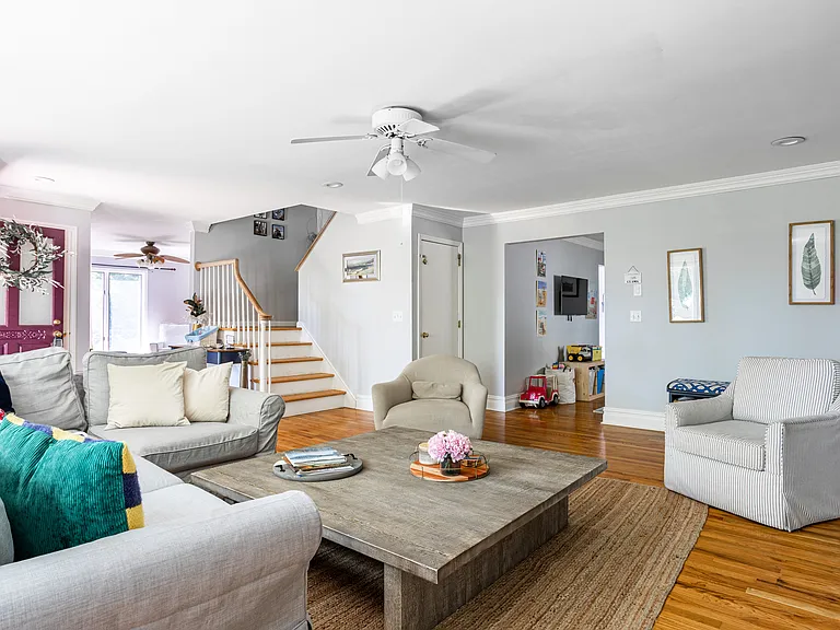 2300 Pine Tree Rd — Photo 27