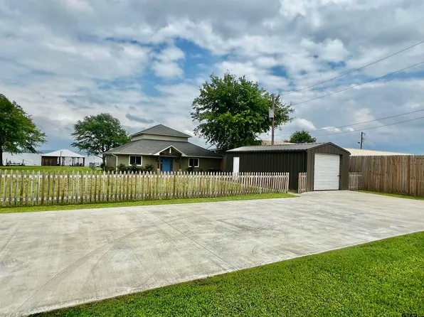 4591 Sunrise Dr, Chandler, TX 75758