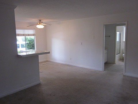 2nd image of 732 E Lexington Ave E #1