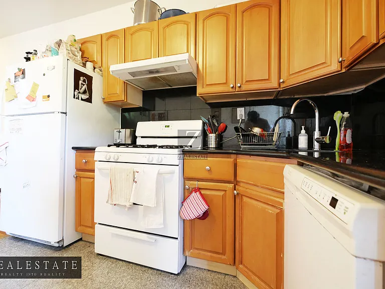 308 12th St #3R — Photo 19