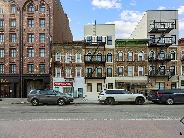 1080 Rogers Ave #4R — Photo 13