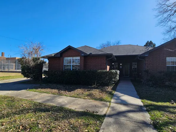 901 W Congress St, Denton, TX 76201